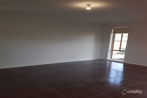 Property photo of 25 Whitestone Crescent Seaford Rise SA 5169