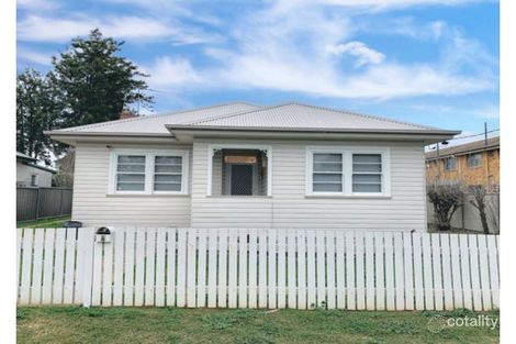 4 Edward St, South Tamworth, NSW 2340