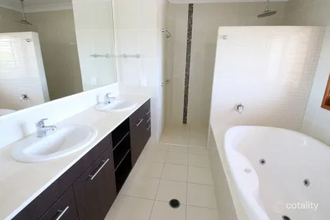 Property photo of 1/3 Ulmarra Close Harrington NSW 2427