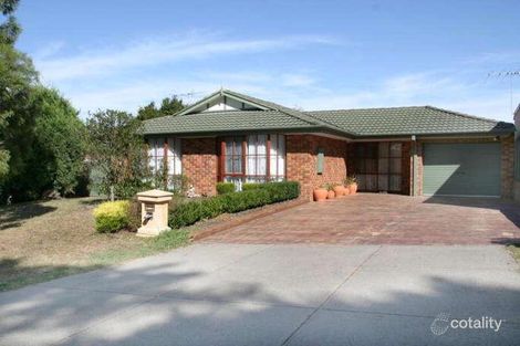 Property photo of 5 Attunga Court Berwick VIC 3806
