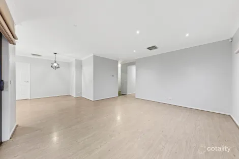 Property photo of 31 Denton Drive Officer VIC 3809