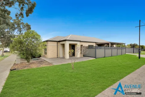17 Somersby Rd, Craigieburn, VIC 3064