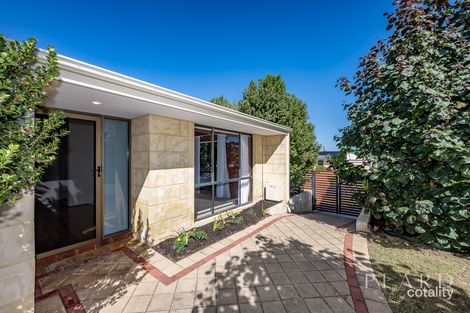Property photo of 12 Anemone Way Mullaloo WA 6027