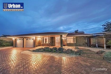 Property photo of 6 Southern Cross Circle Ocean Reef WA 6027