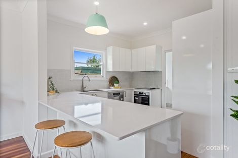 Property photo of 22 Lake Road Port Macquarie NSW 2444