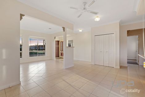 Property photo of 1/1 Governor Close Tarneit VIC 3029