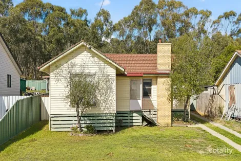 67 Chisholm Cres, Seymour, VIC 3660