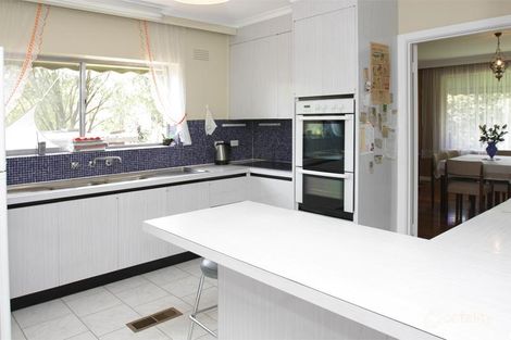 Property photo of 2 York Court Wantirna South VIC 3152
