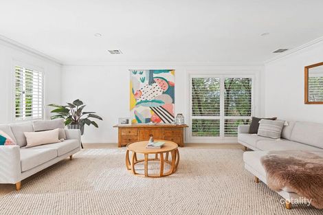 Property photo of 18 Banool Crescent Mount Eliza VIC 3930
