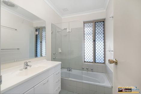 Property photo of 13A Ballard Place Maddington WA 6109