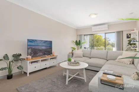 Property photo of 33/2 Walsh Loop Joondalup WA 6027