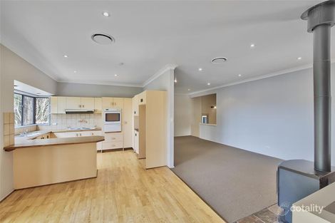 Property photo of 27 Kilkenny Parade Berkeley Vale NSW 2261