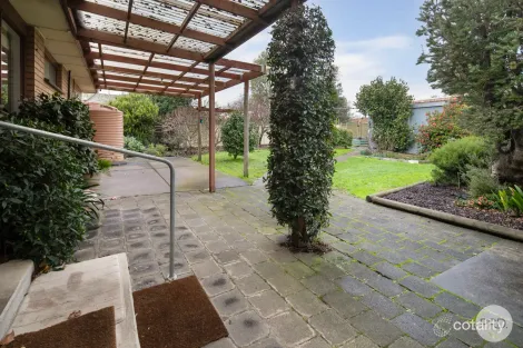 Property photo of 5 Hancock Street Wendouree VIC 3355