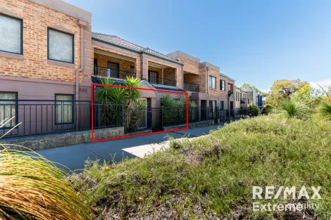 Property photo of 4/9 Lakeside Drive Joondalup WA 6027