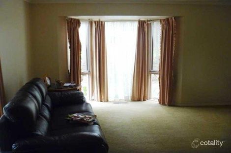 Property photo of 1/17 Shoubra Drive Highton VIC 3216