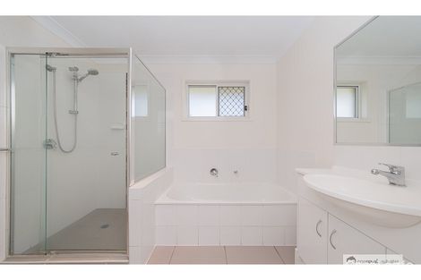 Property photo of 14 Belltrees Place Gracemere QLD 4702