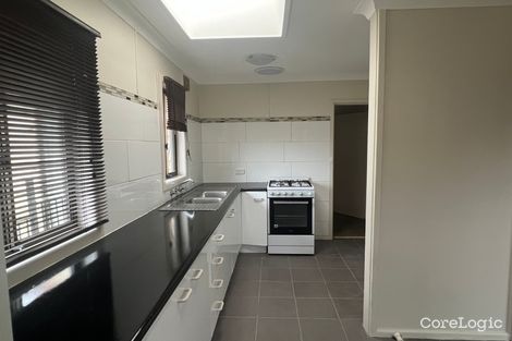 Property photo of 10 Finisterre Avenue Whalan NSW 2770