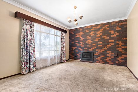 Property photo of 39 Oak Avenue Doveton VIC 3177
