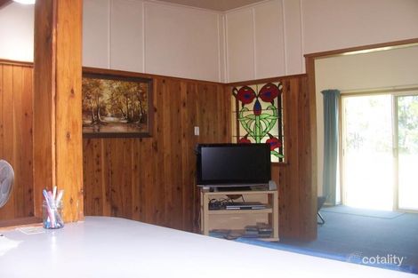 Property photo of 26 Oxley Parade Dunwich QLD 4183