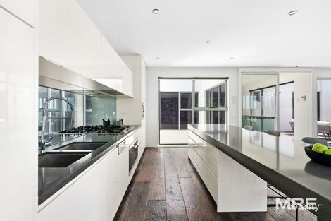 Property photo of 30 Lower Drive Kew VIC 3101