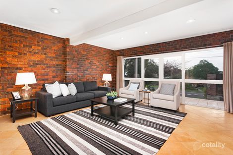 Property photo of 8 Highvale Road Glen Waverley VIC 3150