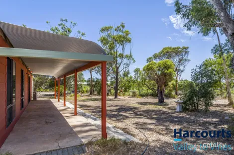 Property photo of 70 Kangaroo Way Nilgen WA 6044