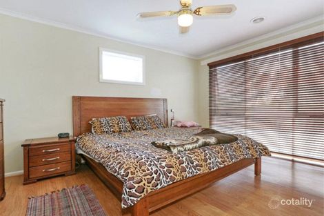 Property photo of 35 Kingswood Drive Dingley Village VIC 3172