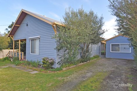 Property photo of 17 Abbott Street Inverloch VIC 3996