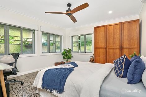 Property photo of 24 Dalziel Street Stratford QLD 4870