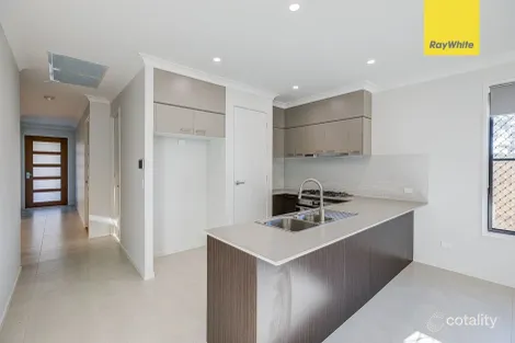 8 Hardie St, Ripley, QLD 4306