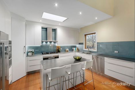 Property photo of 79 Middlesex Road Surrey Hills VIC 3127