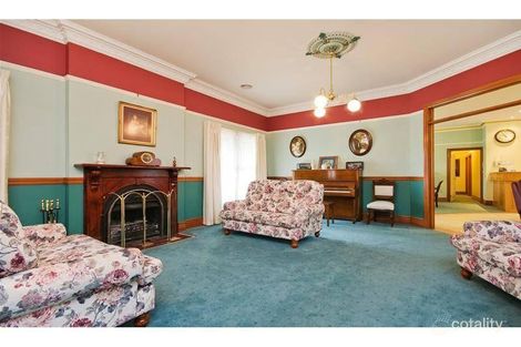 Property photo of 1 Perch Close Werribee South VIC 3030