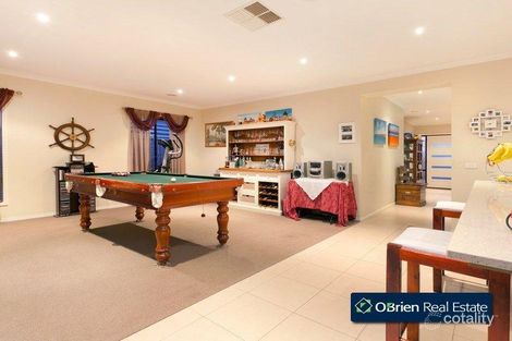 Property photo of 44 Jamieson Way Berwick VIC 3806