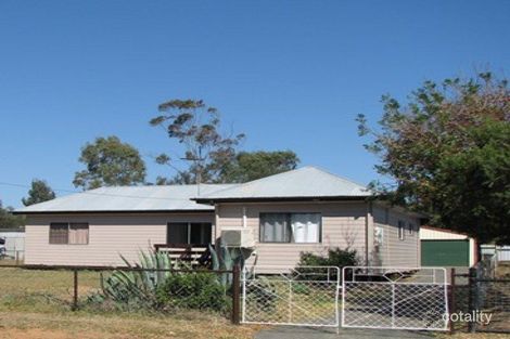 11 Charles St, Roma, QLD 4455