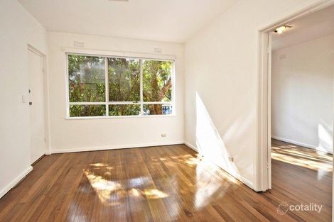2/1 Newman Ave, Carnegie, VIC 3163