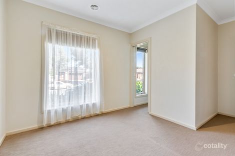 Property photo of 34 Laurimar Boulevard Doreen VIC 3754