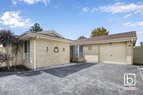 33a Howelston Rd, Gorokan, NSW 2263