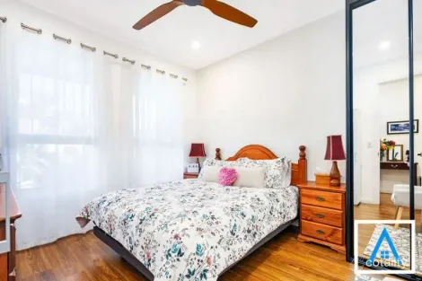 Property photo of 5 Violenta Way Rosemeadow NSW 2560