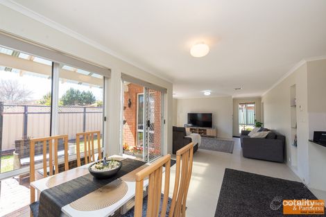 Property photo of 1/17 Elm Way Jerrabomberra NSW 2619
