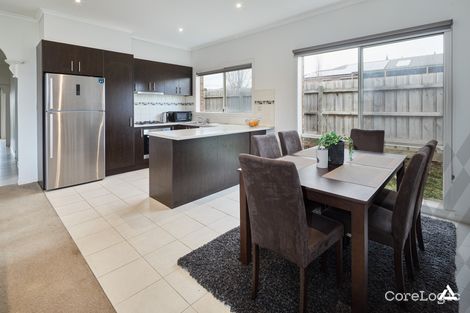 Property photo of 77 Cook Street Drouin VIC 3818