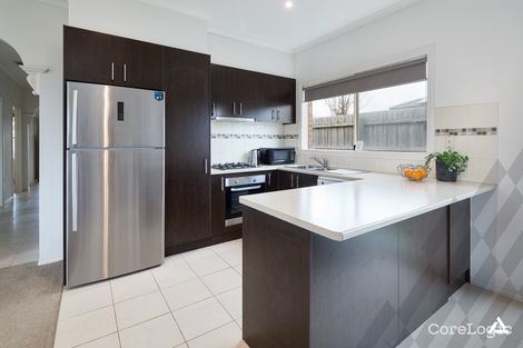 Property photo of 77 Cook Street Drouin VIC 3818