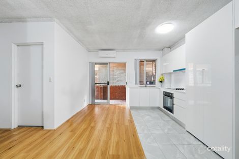 Property photo of 2/1 Waterside Crescent Carramar NSW 2163