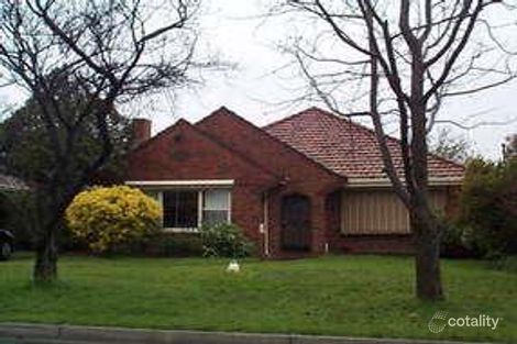 Property photo of 6 Wickham Grove Strathmore VIC 3041