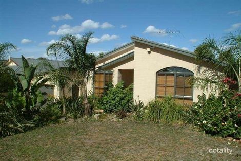 Property photo of 18 Valley View Crescent Berwick VIC 3806
