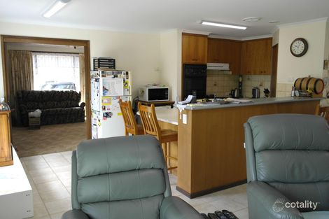 Property photo of 2 Macdonald Court Glengarry VIC 3854