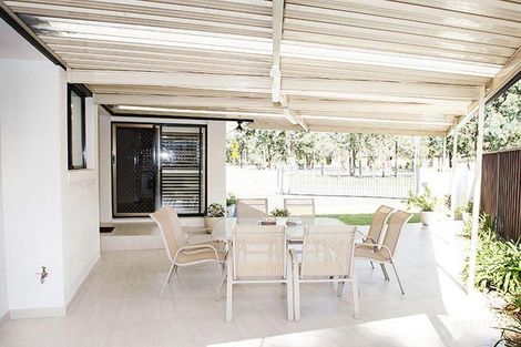 Property photo of 4 Westwood Street Prairiewood NSW 2176