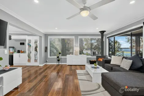 Property photo of 119 Panorama Avenue Charmhaven NSW 2263