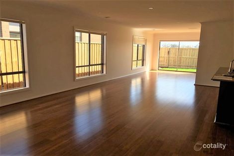 Property photo of 4 Gellibrand Street Werribee VIC 3030