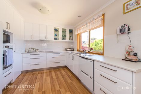 Property photo of 52 Winston Avenue Seven Mile Beach TAS 7170