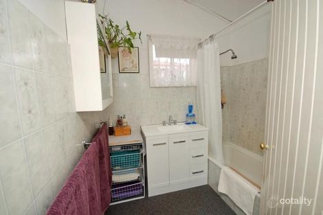 Property photo of 18 Fox Street Narrogin WA 6312